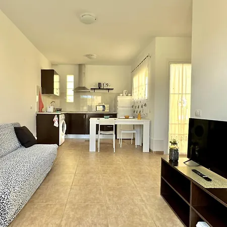 Caleta Pool & Terrace Apartment